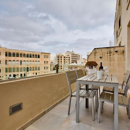 Bright And Central 2 Bedroom Apartment In Sliema Extérieur photo