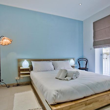 Bright And Central 2 Bedroom Apartment In Sliema Extérieur photo