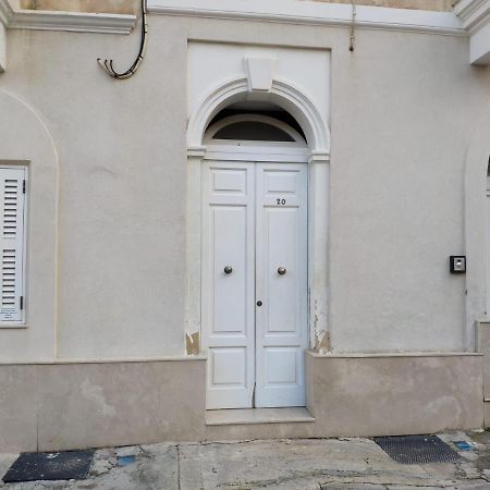 Bright And Central 2 Bedroom Apartment In Sliema Extérieur photo