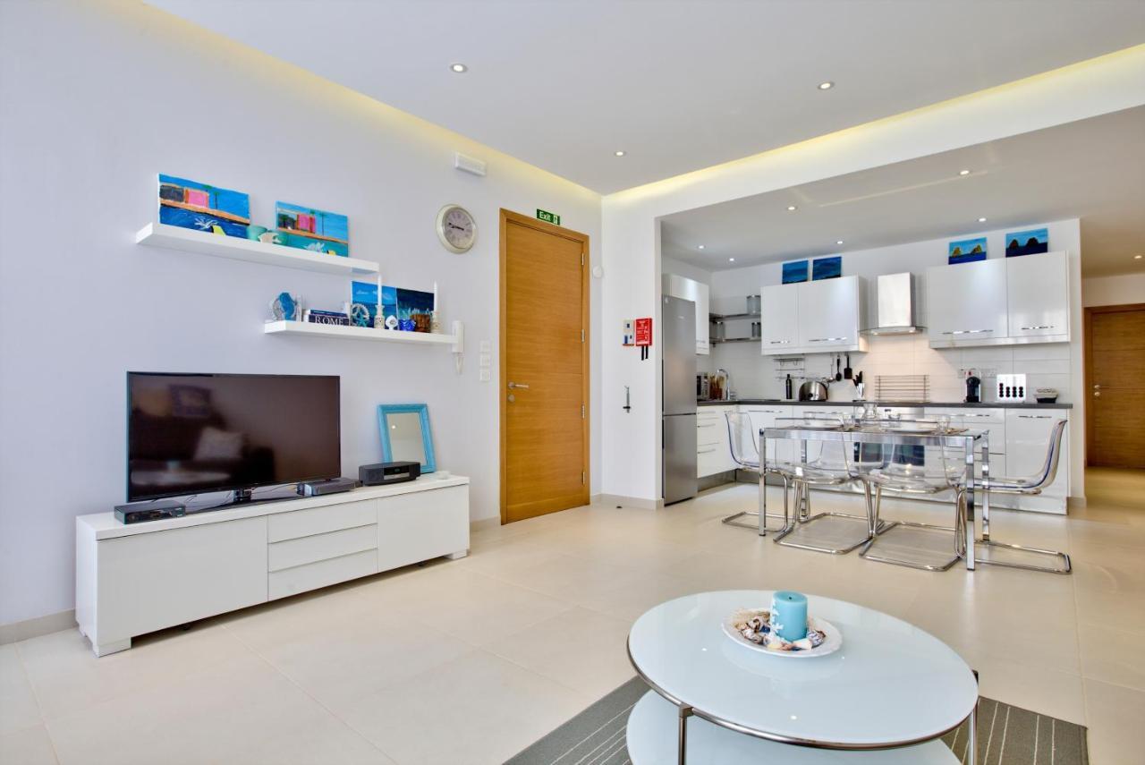Bright And Central 2 Bedroom Apartment In Sliema Extérieur photo