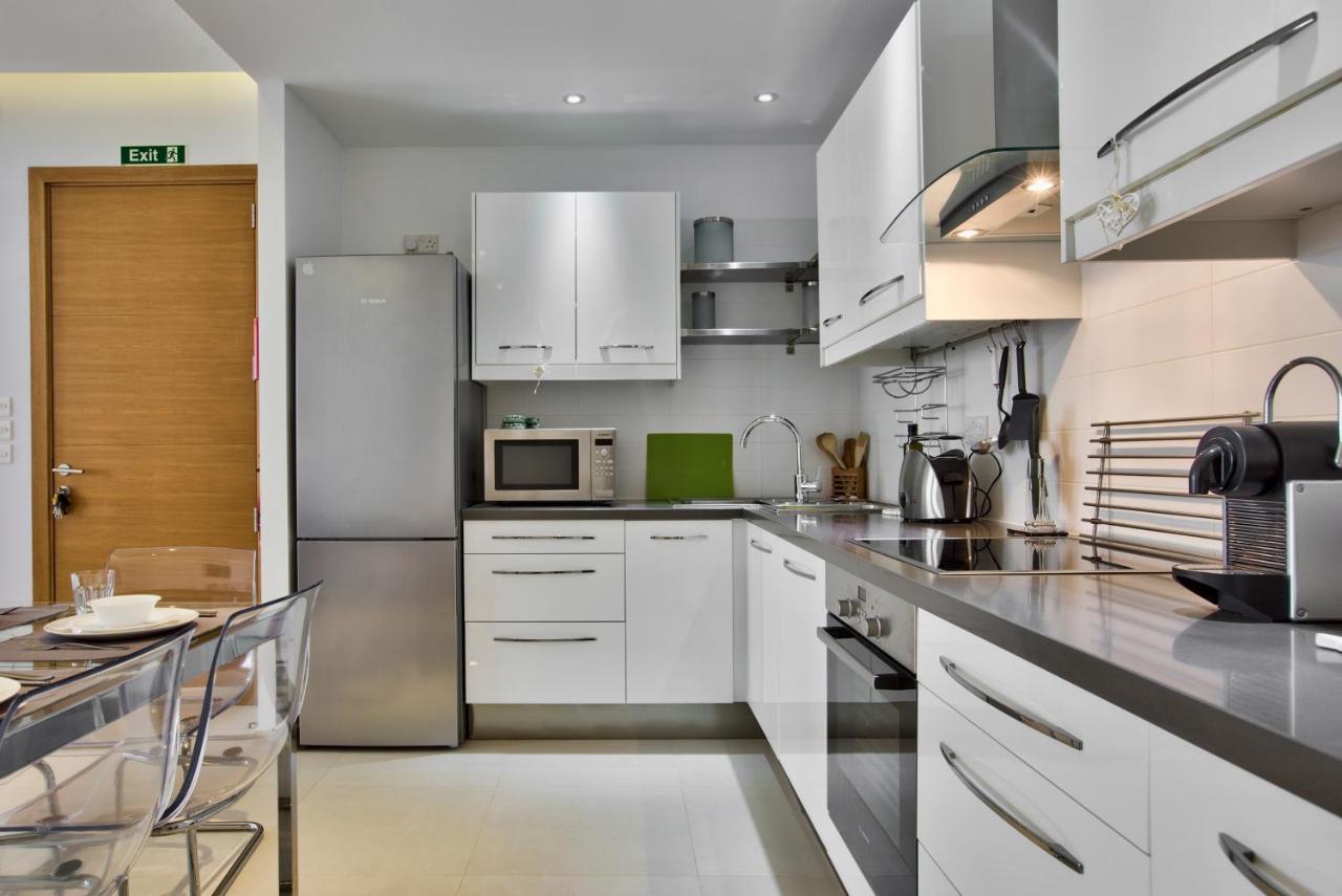 Bright And Central 2 Bedroom Apartment In Sliema Extérieur photo