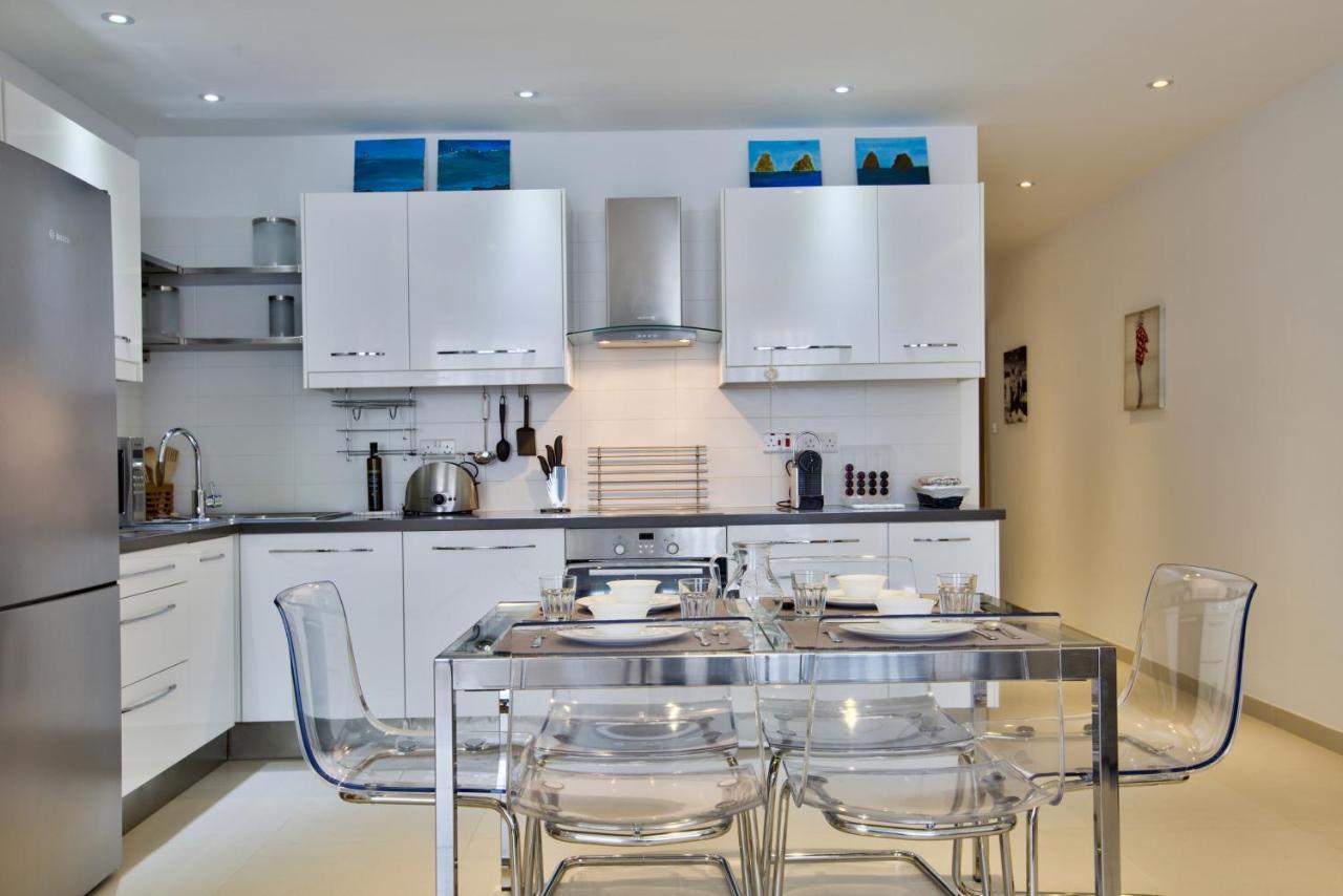 Bright And Central 2 Bedroom Apartment In Sliema Extérieur photo